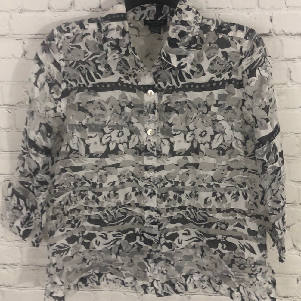 West End sheer 3/4 sleeve top